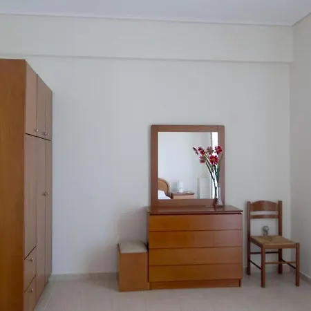 Manoleas - 7 *