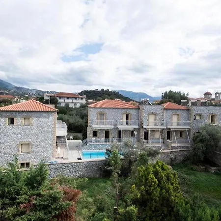 Manoleas - 7 * Stoupa