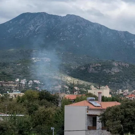 Appartement Manoleas - 7 *