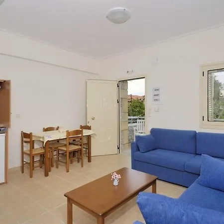 Manoleas - 7 Appartement